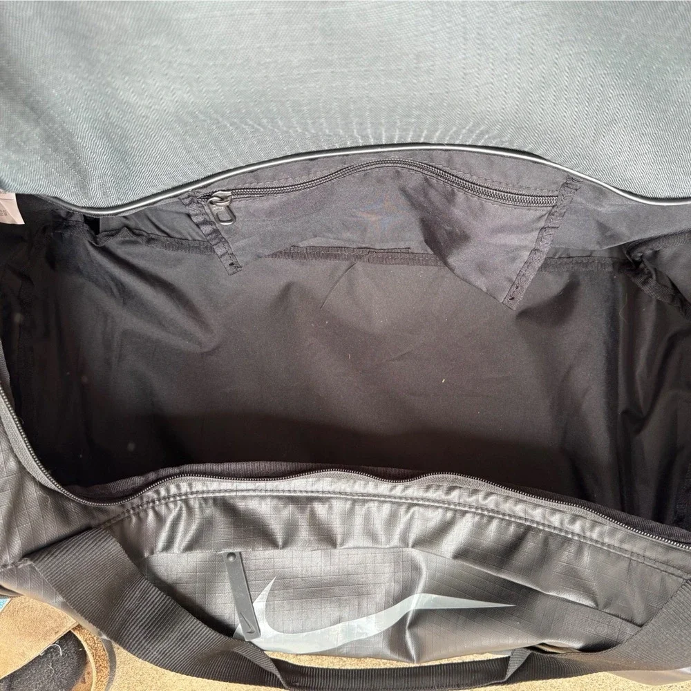 Nike Brasilia 9.5 Training Duffel Bag Black Water Resistant DO7955-010 Medium